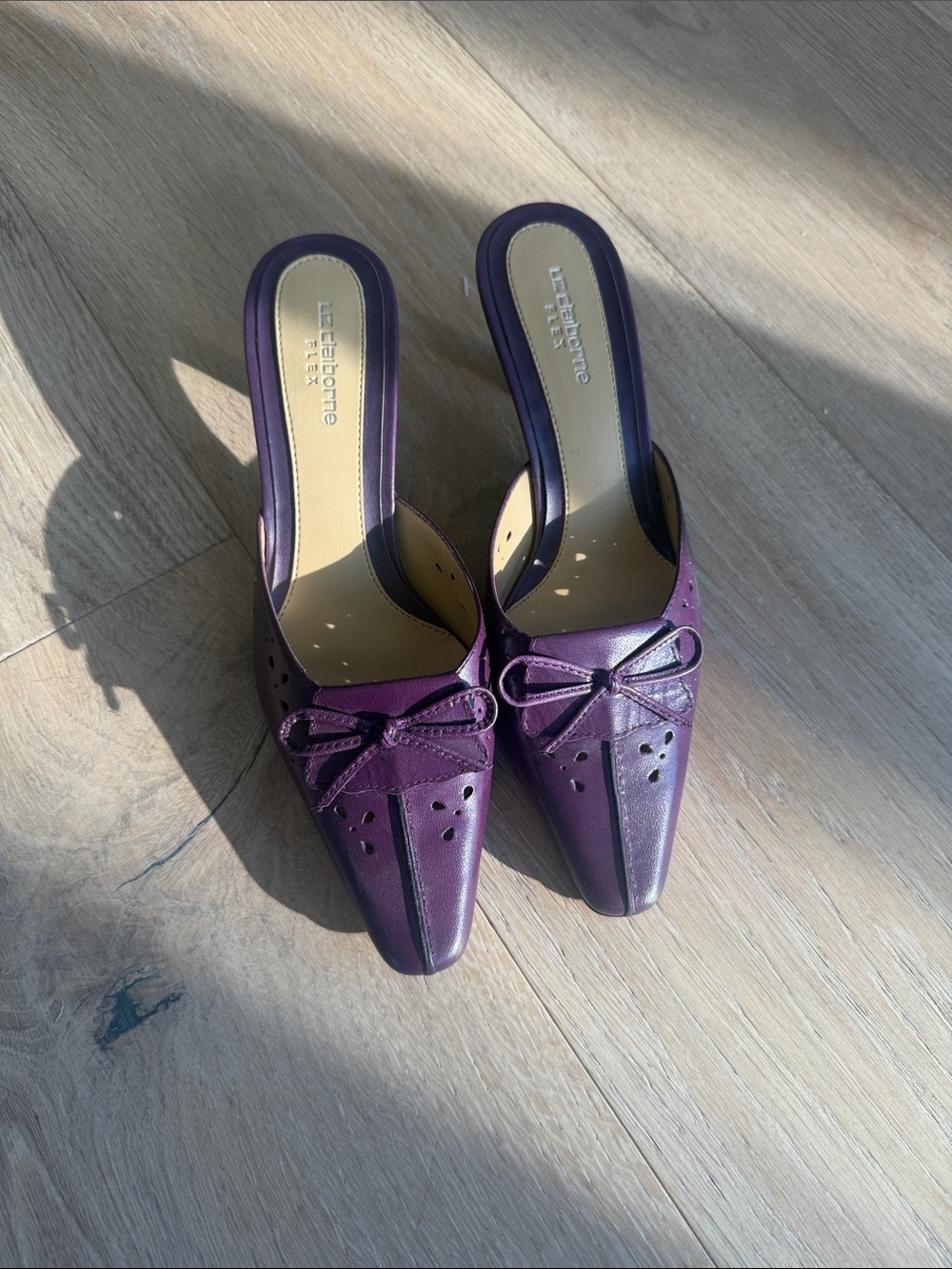 LIZ Claiborne Leather Purple Slip-On Mules